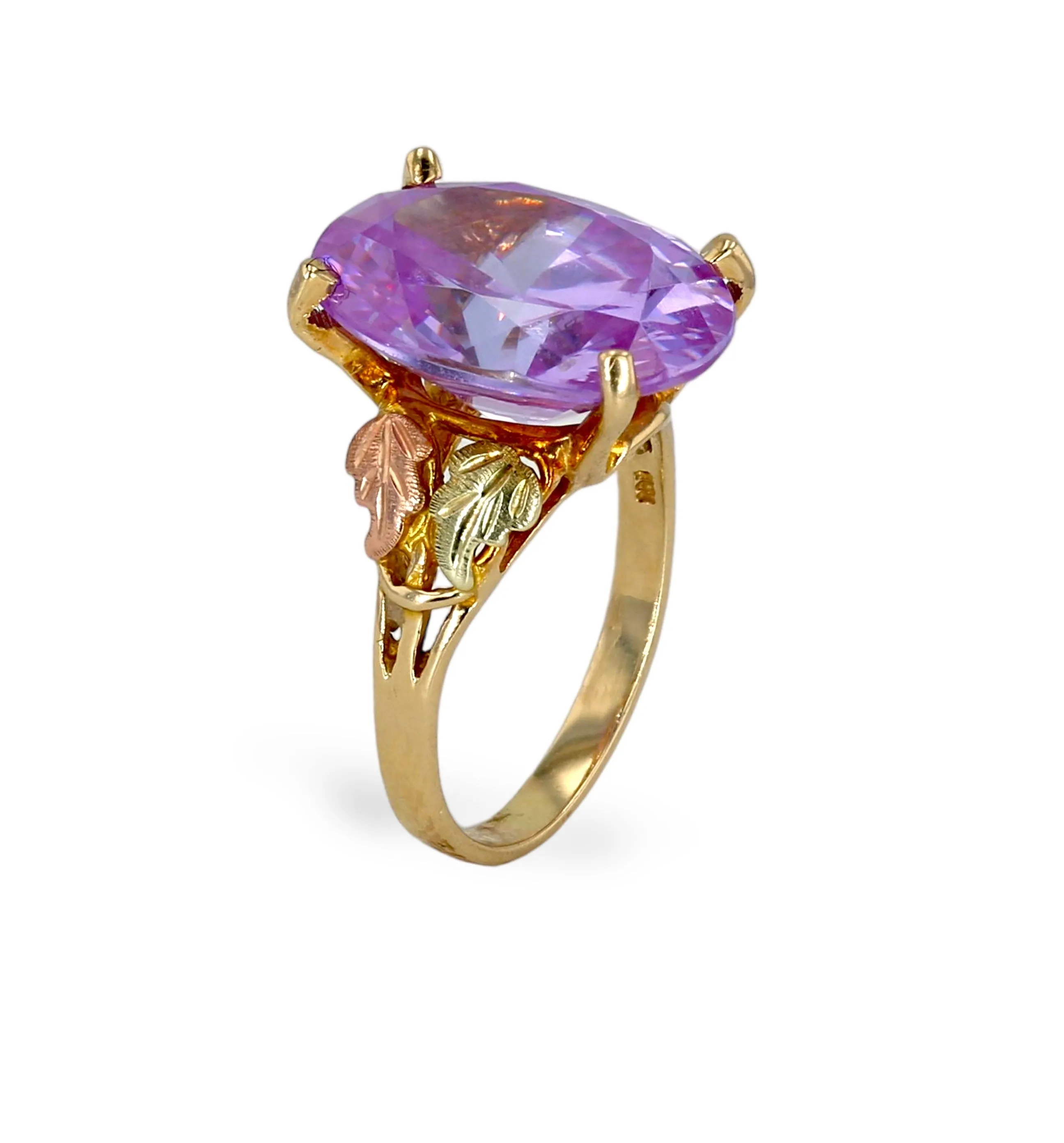 10K yellow flower oval  amethyst ring