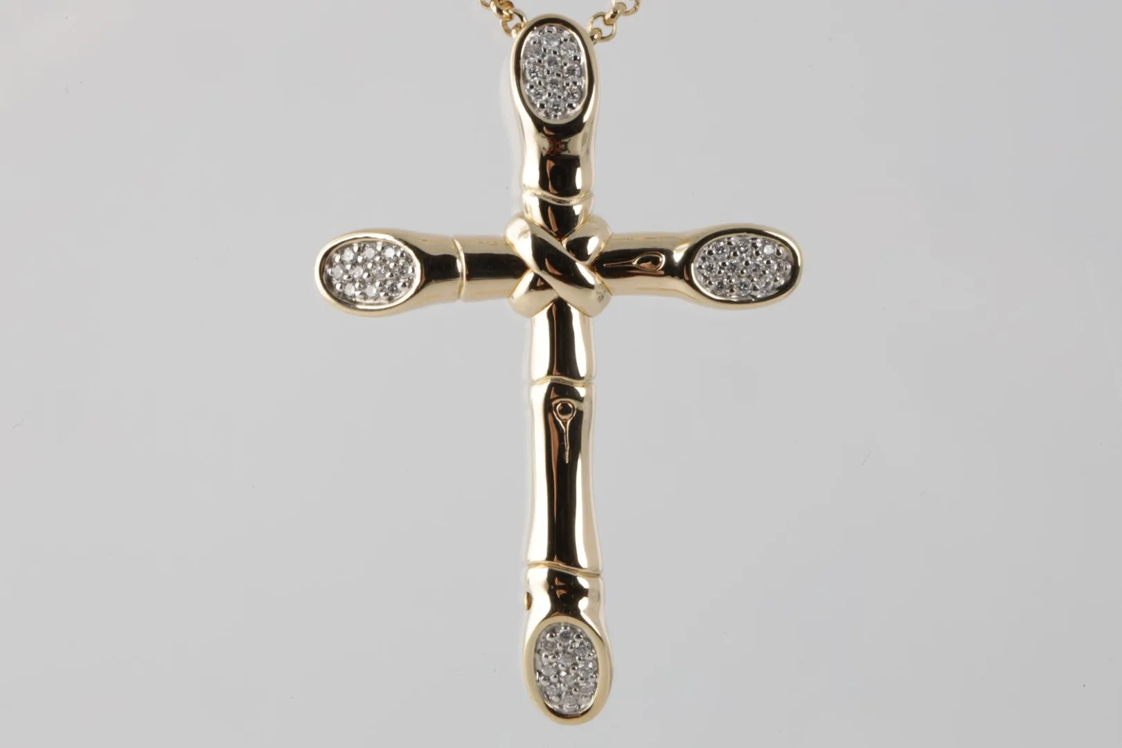 16" John Hardy 18k Yellow Gold 0.20ctw Diamond Bamboo Cross Necklace (10.90g.)