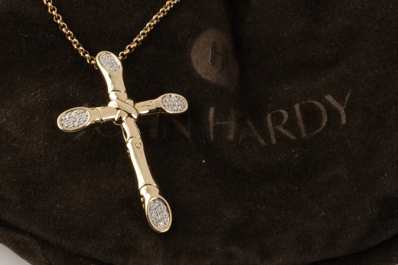 16" John Hardy 18k Yellow Gold 0.20ctw Diamond Bamboo Cross Necklace (10.90g.)