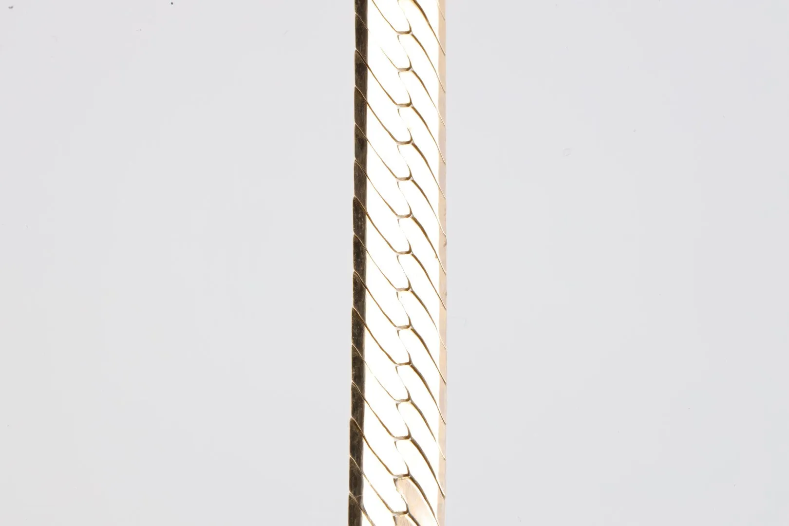 18" 14k Yellow Gold Herringbone Chain (16.75g.)