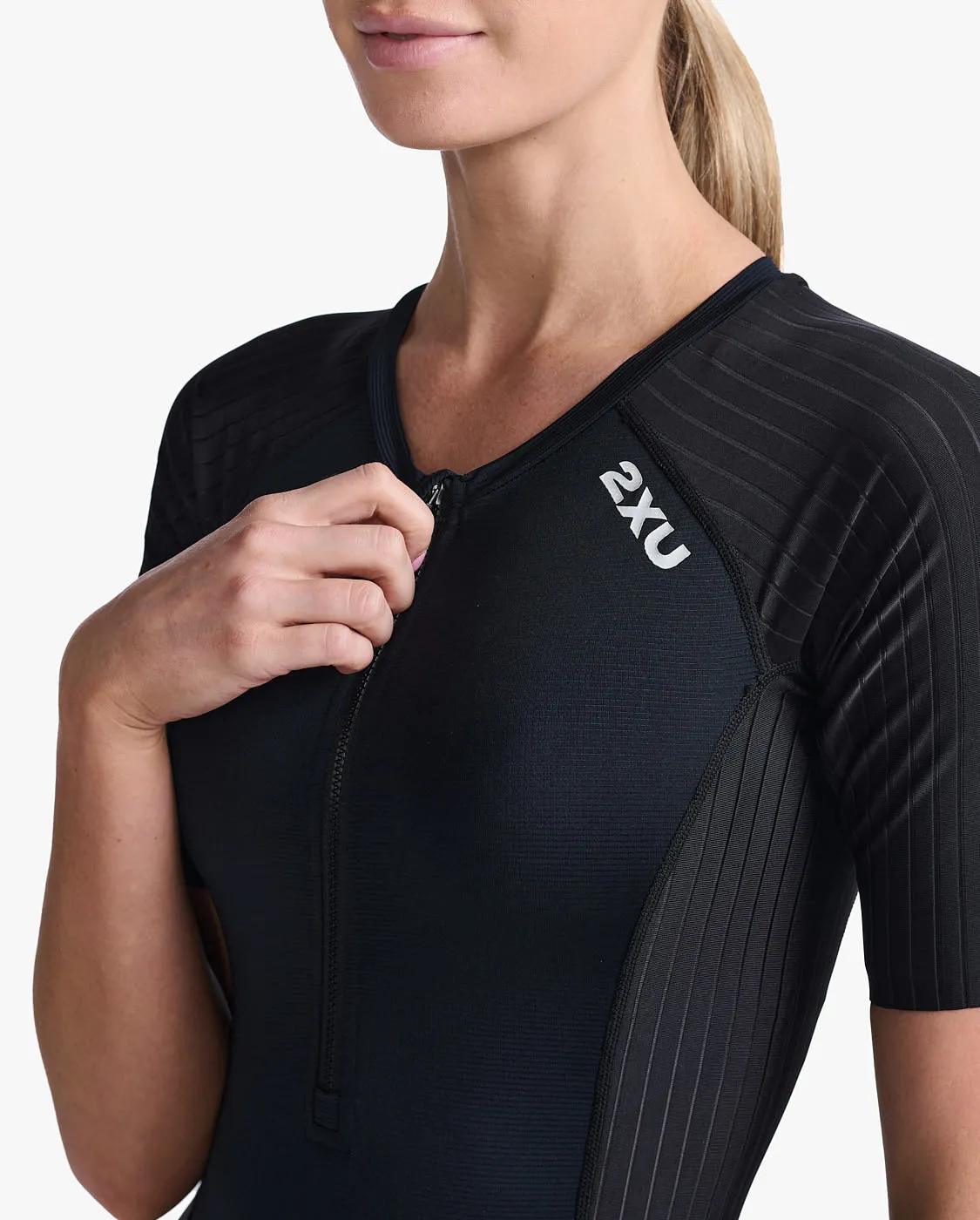 2XU Aero Sleeved Womens Trisuit