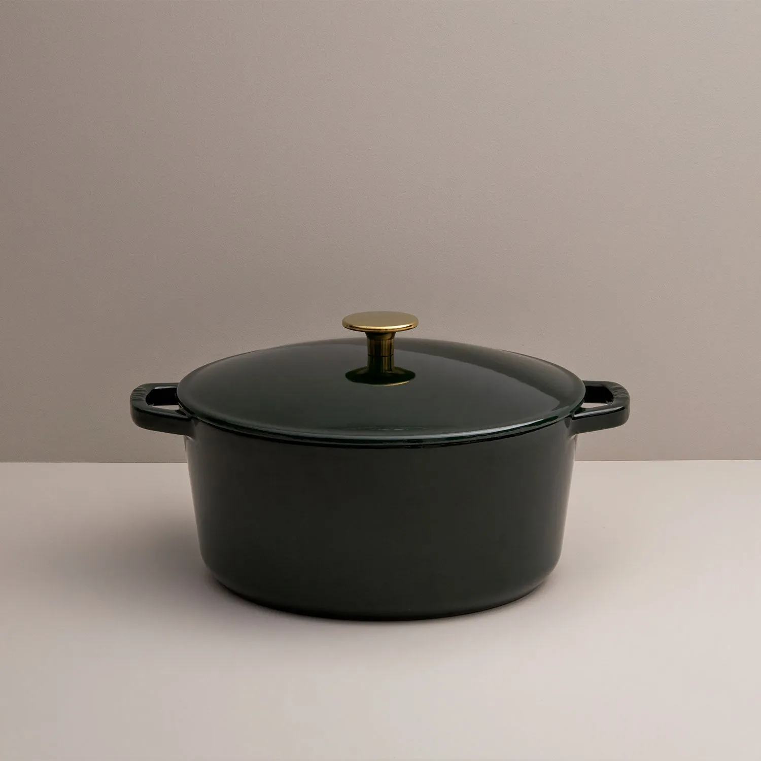 5.5 Quart Classic Dutch Oven