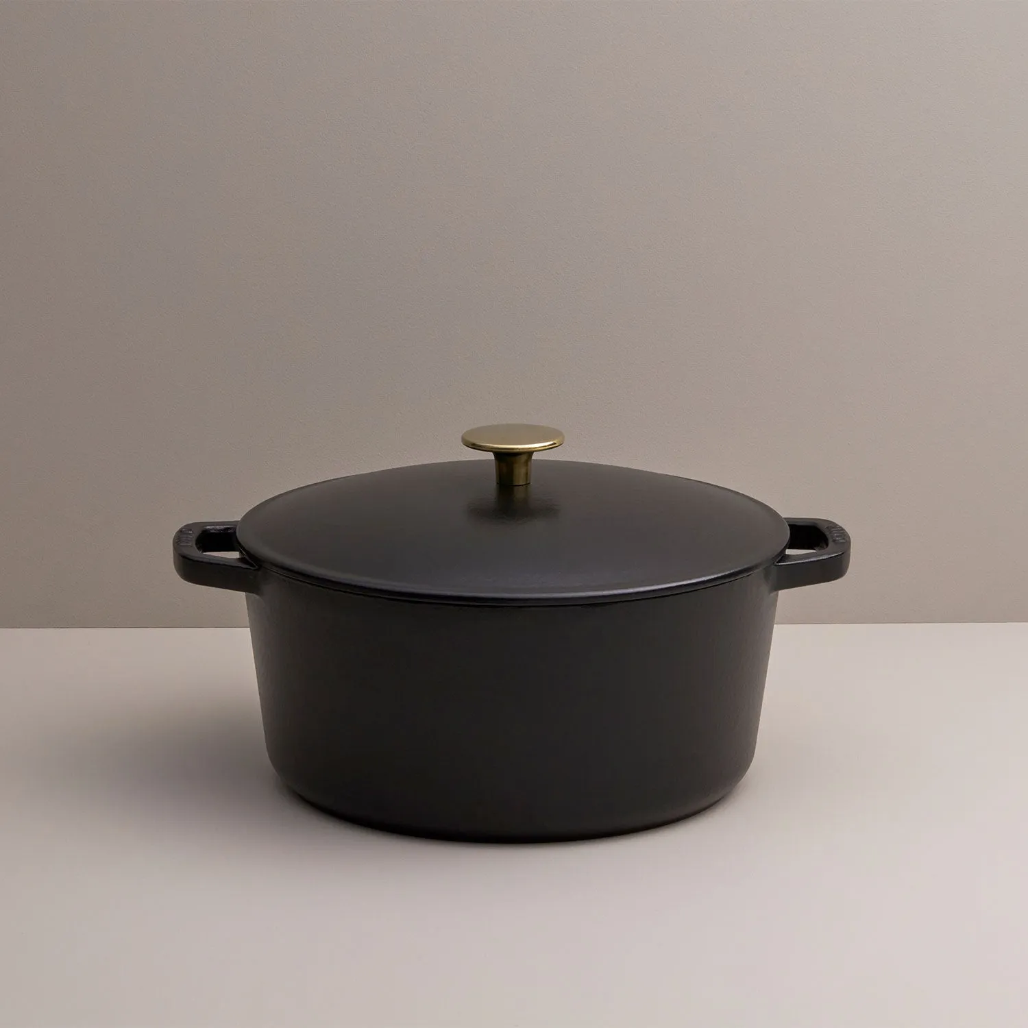 5.5 Quart Classic Dutch Oven