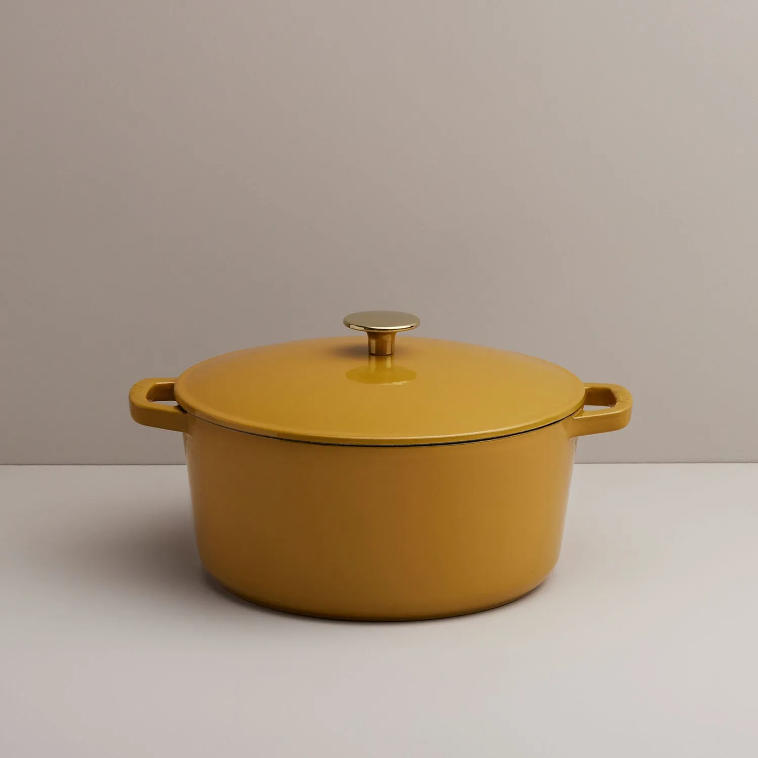 5.5 Quart Classic Dutch Oven