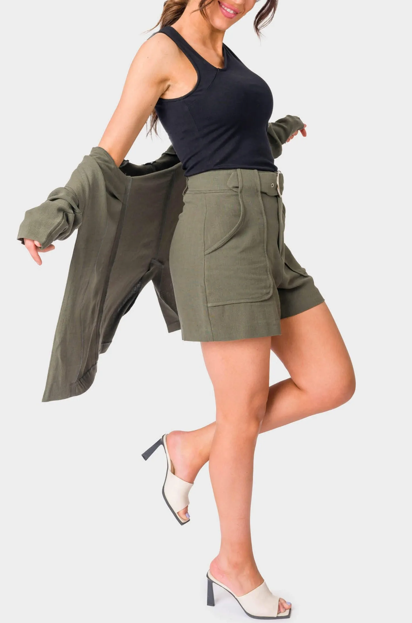 High Waist Linen Short with Novelty Belt