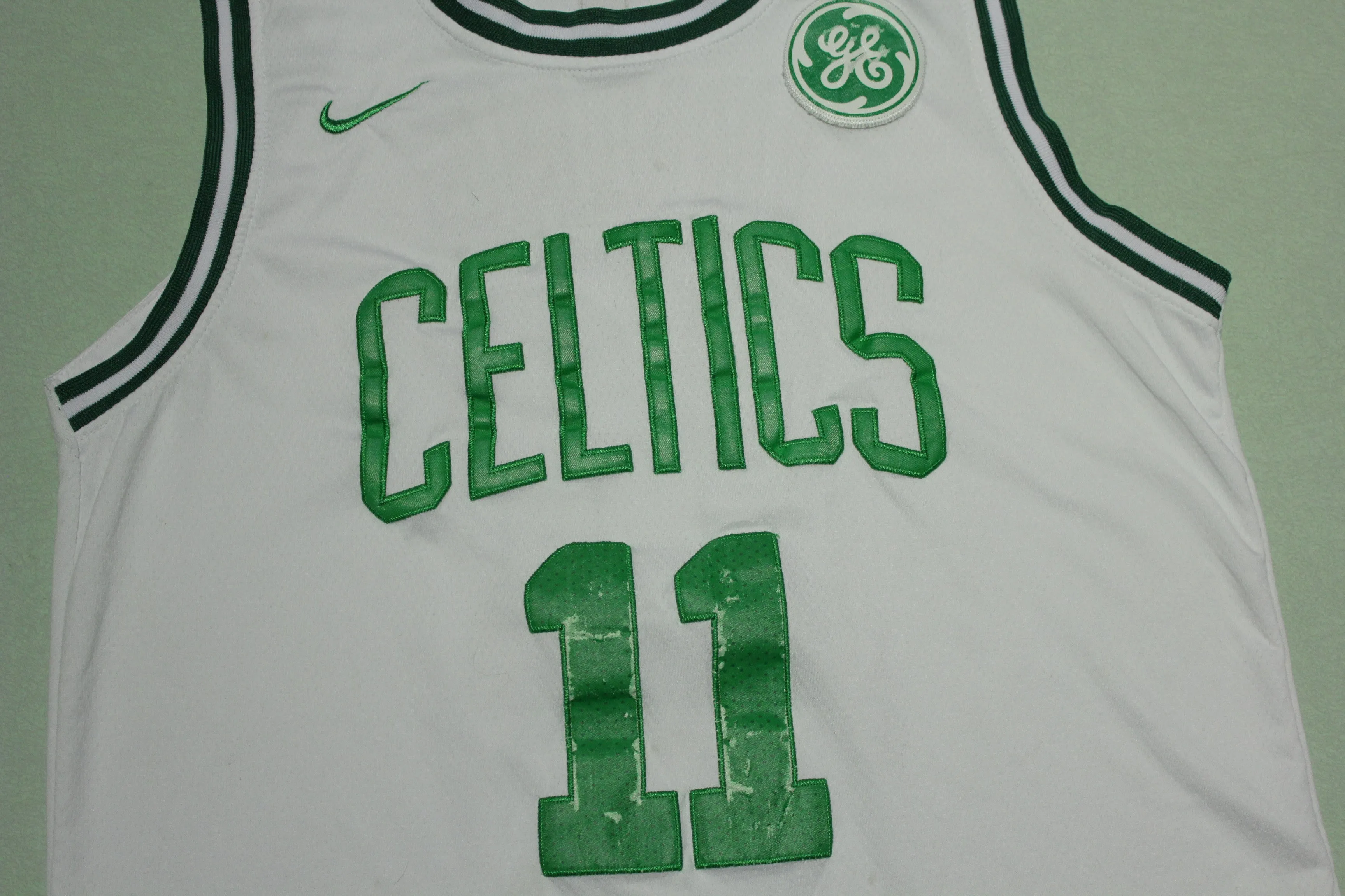 Kyrie Irving Boston Celtics #11 Nike 17 GE Patch Basketball Tank Top Jersey