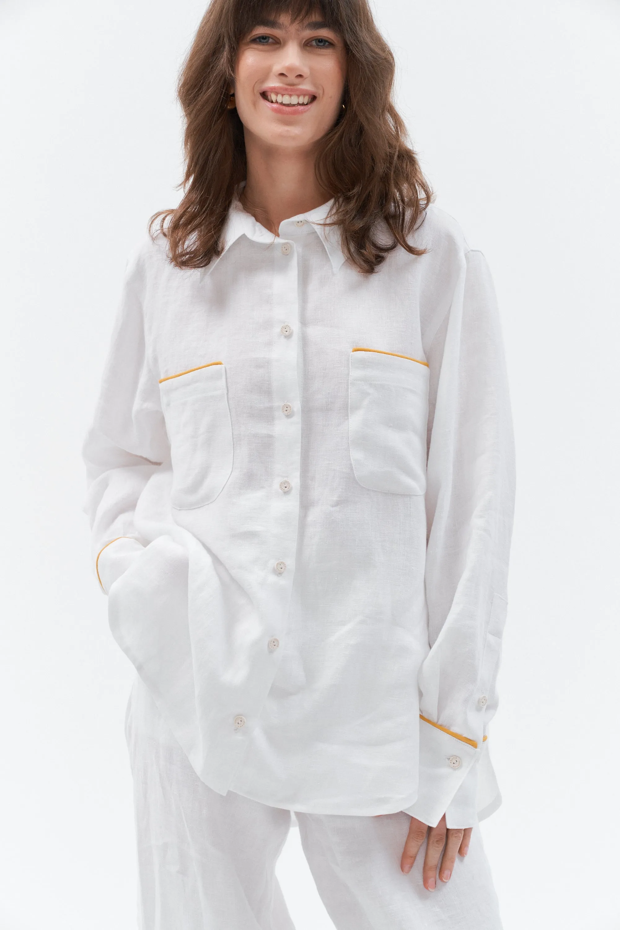 Linen shirt with golden stripe “Brillante” (Black)