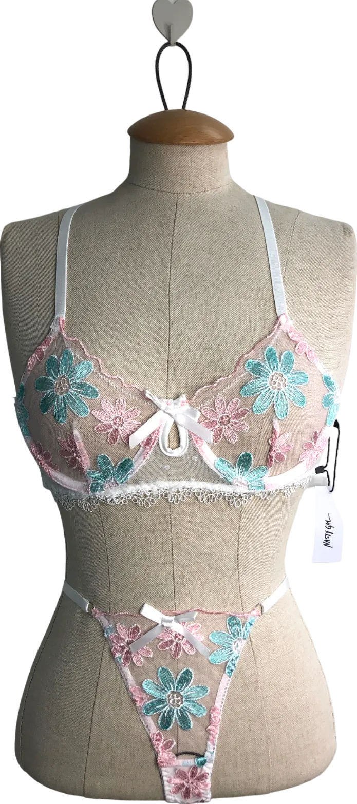 Nasty Gal White Floral Embroidered Scallop Underwire 3pc Lingerie Set UK 8