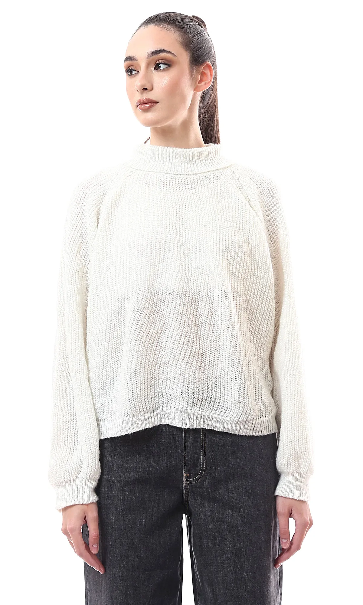 O175578 Chunky Knit Off-White Pullover With Turtle Neck